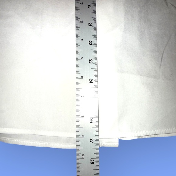 FOXCROFT NYC NON-IRON STRETCH RUFFLE BLOUSE - 18 White - Picture 9 of 9